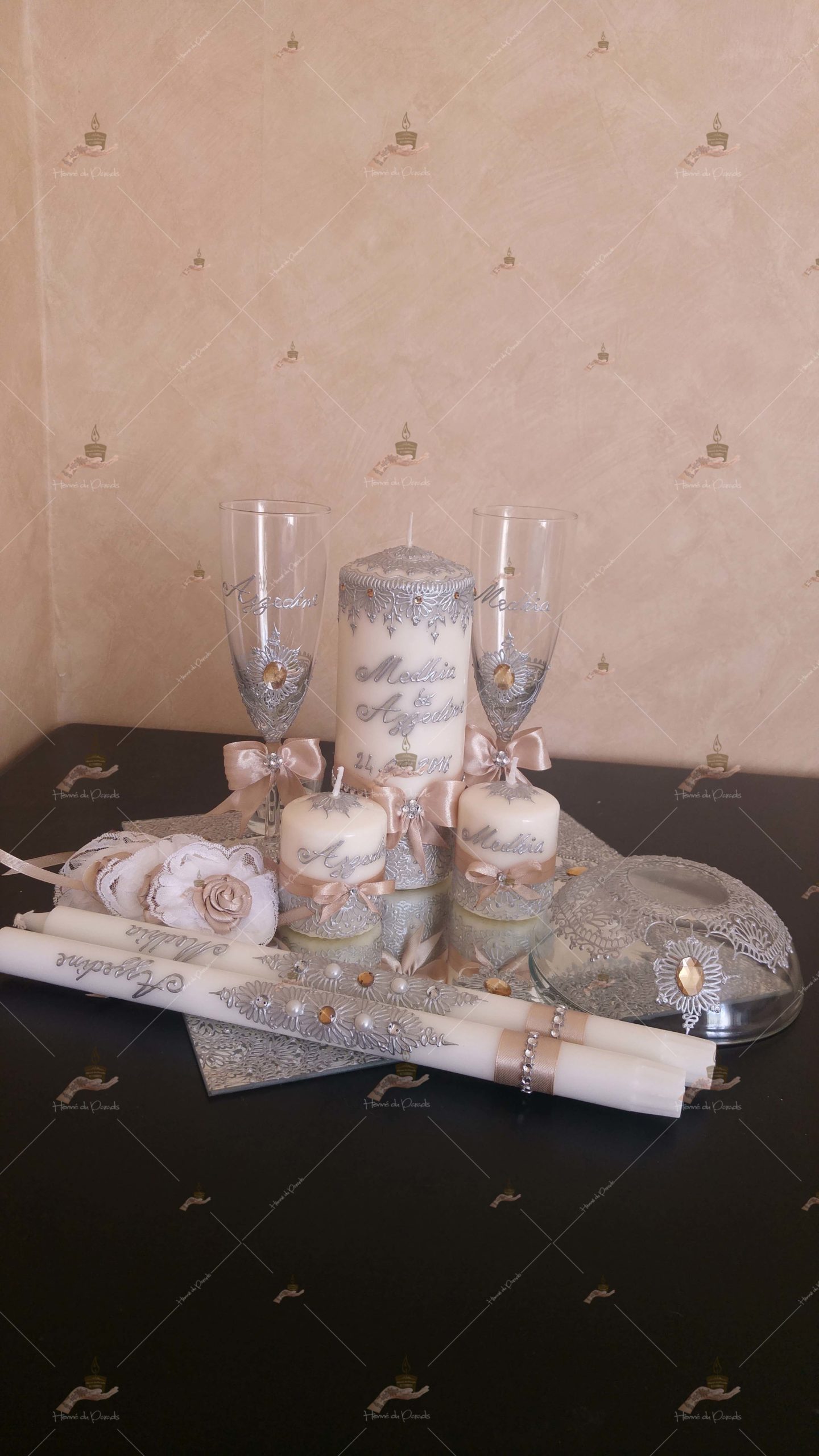 coffret mariés, mariée, bougie, henna, henné, fiançailles, hlel, mariage, paris, 78, île-de-france, idf, kit, plateau, candels, wedding, day, gants, coton, cérémonie, panier, coussin, urne, personnalisation, personnalisé