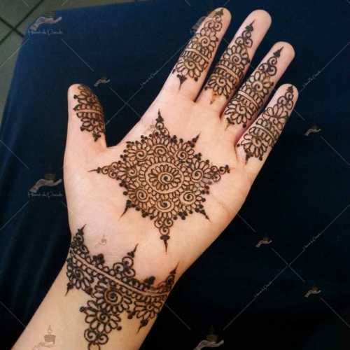 prestation henné du paradis mariage paris naturel henna henne domicile hlel tatouage fiancailles fassi mehendi day pas cher noir blanc rouge ile de france pose 78 yvelines mureaux poissy meulan argenteuil invitee main mariée