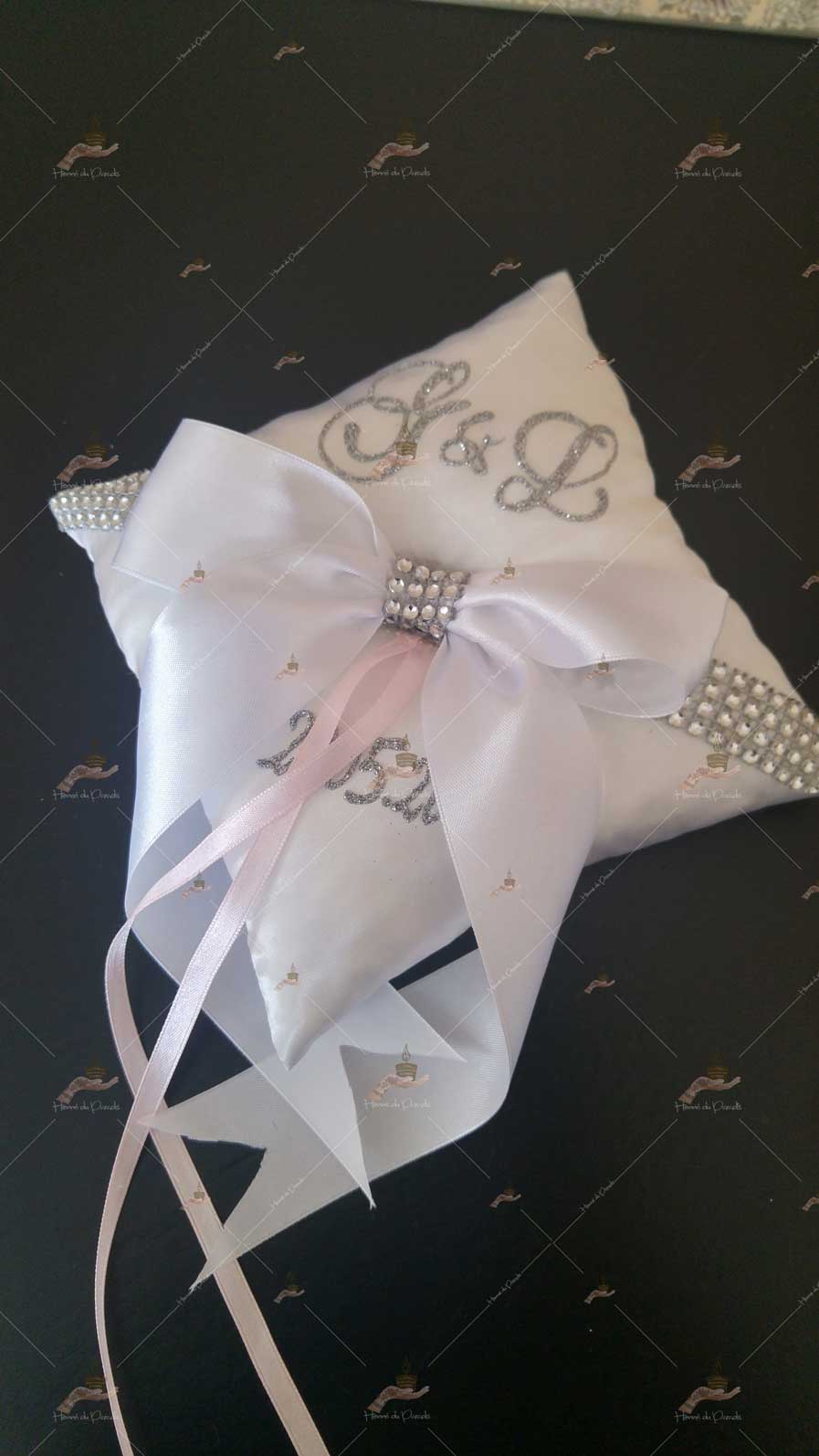 coussin, porte-alliances, personnalisé paris, idf, Ile-de-france, 78, mariage, fiançailles, hlel, personnalisation, cérémonie, artisanale, amour, mariés, henné, henna