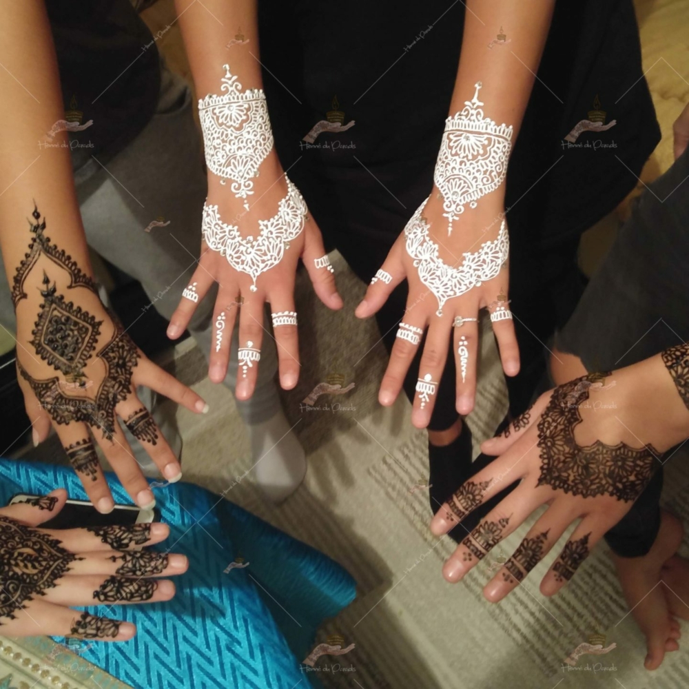 prestation henné du paradis mariage paris naturel henna henne domicile hlel tatouage fiancailles fassi mehendi day pas cher noir blanc rouge ile de france pose 78 yvelines mureaux poissy meulan argenteuil invitee main mariée