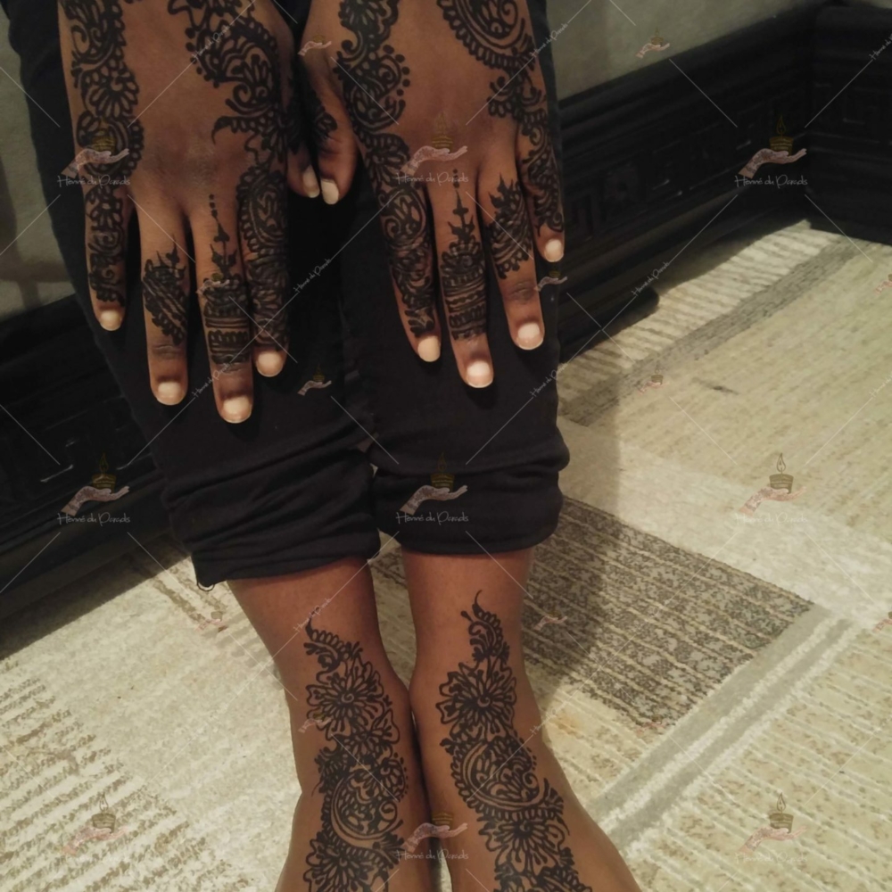 prestation henné du paradis mariage paris naturel henna henne domicile hlel tatouage fiancailles fassi mehendi day pas cher noir blanc rouge ile de france pose 78 yvelines mureaux poissy meulan argenteuil invitee main mariée