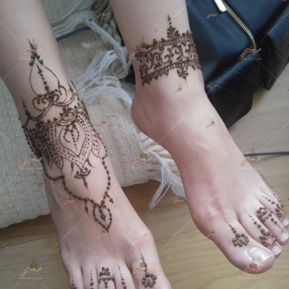 prestation henné du paradis mariage paris naturel henna henne domicile hlel tatouage fiancailles fassi mehendi day pas cher noir blanc rouge ile de france pose 78 yvelines mureaux poissy meulan argenteuil invitee main mariée