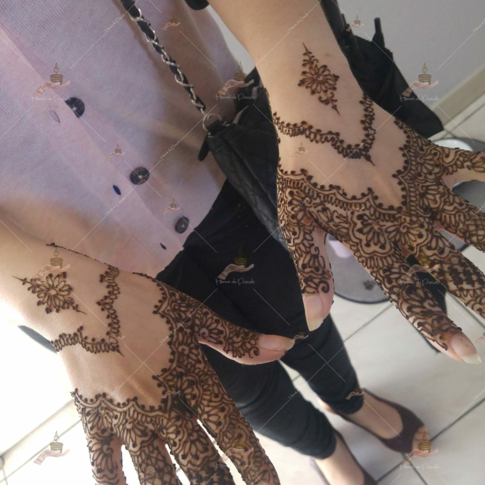 prestation henné du paradis mariage paris naturel henna henne domicile hlel tatouage fiancailles fassi mehendi day pas cher noir blanc rouge ile de france pose 78 yvelines mureaux poissy meulan argenteuil invitee main mariée