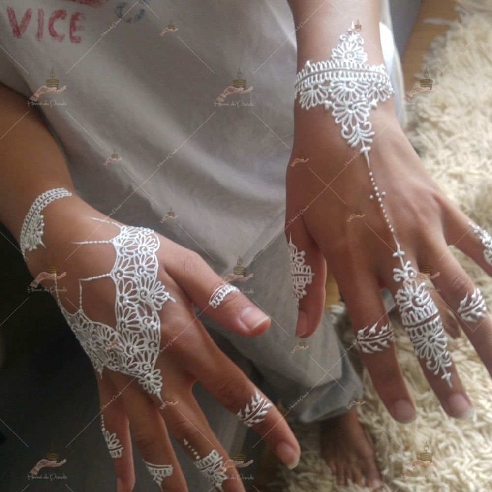 prestation henné du paradis mariage paris naturel henna henne domicile hlel tatouage fiancailles fassi mehendi day pas cher noir blanc rouge ile de france pose 78 yvelines mureaux poissy meulan argenteuil invitee main mariée