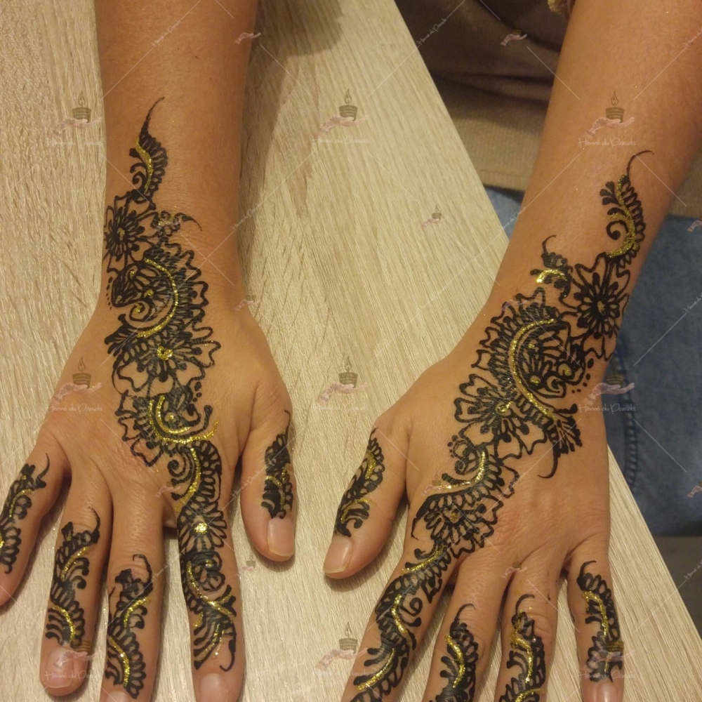 prestation henné du paradis mariage paris naturel henna henne domicile hlel tatouage fiancailles fassi mehendi day pas cher noir blanc rouge ile de france pose 78 yvelines mureaux poissy meulan argenteuil invitee main mariée