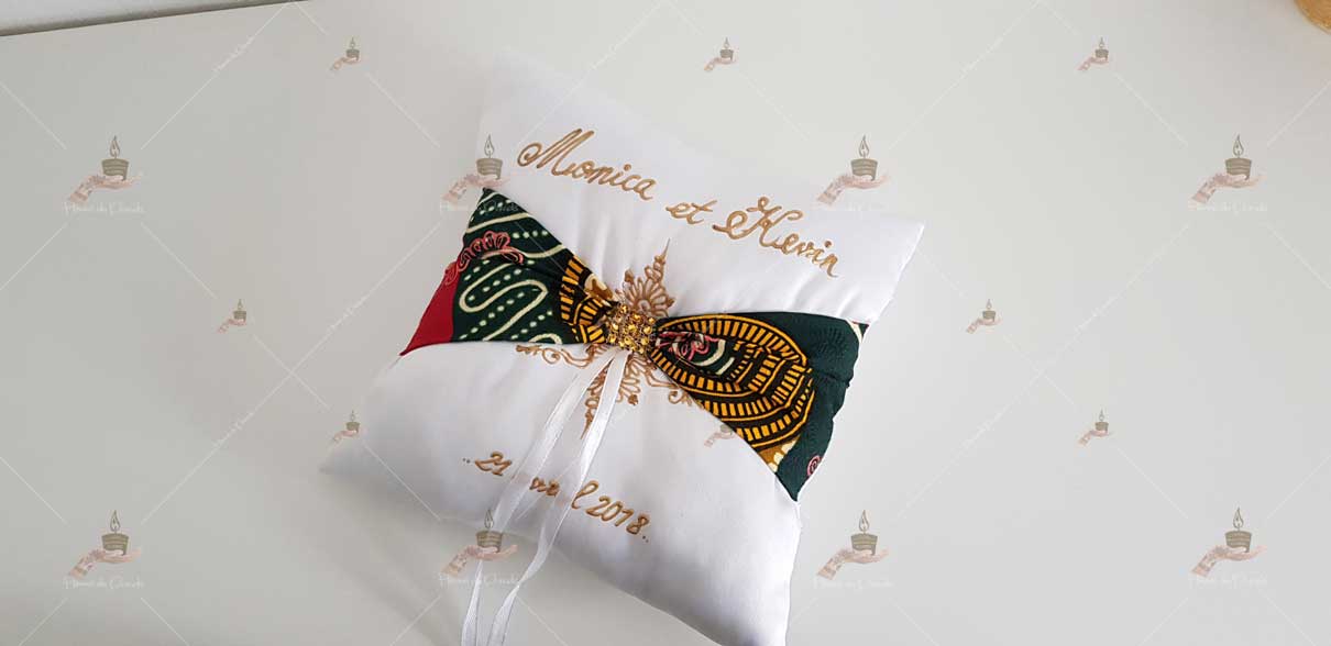 coussin, porte-alliances, personnalisé paris, idf, Ile-de-france, 78, mariage, fiançailles, hlel, personnalisation, cérémonie, artisanale, amour, mariés, henné, henna