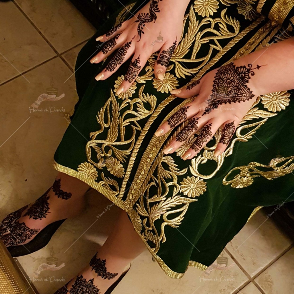 prestation henné du paradis mariage paris naturel henna henne domicile hlel tatouage fiancailles fassi mehendi day pas cher noir blanc rouge ile de france pose 78 yvelines mureaux poissy meulan argenteuil invitee main mariée