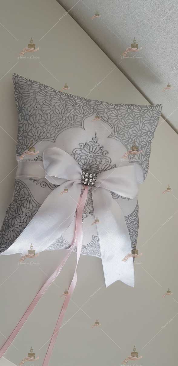 coussin, porte-alliances, personnalisé paris, idf, Ile-de-france, 78, mariage, fiançailles, hlel, personnalisation, cérémonie, artisanale, amour, mariés, henné, henna