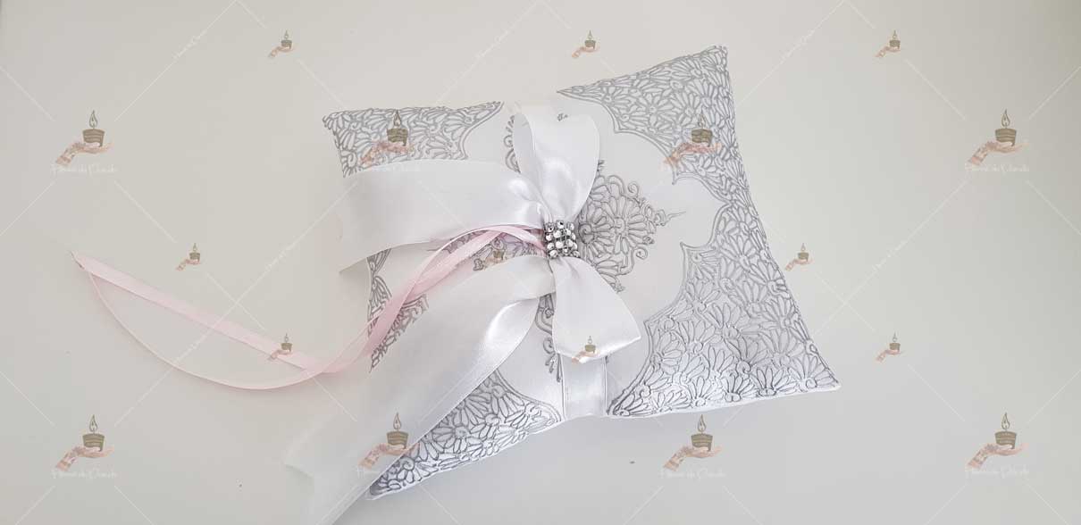 coussin, porte-alliances, personnalisé paris, idf, Ile-de-france, 78, mariage, fiançailles, hlel, personnalisation, cérémonie, artisanale, amour, mariés, henné, henna