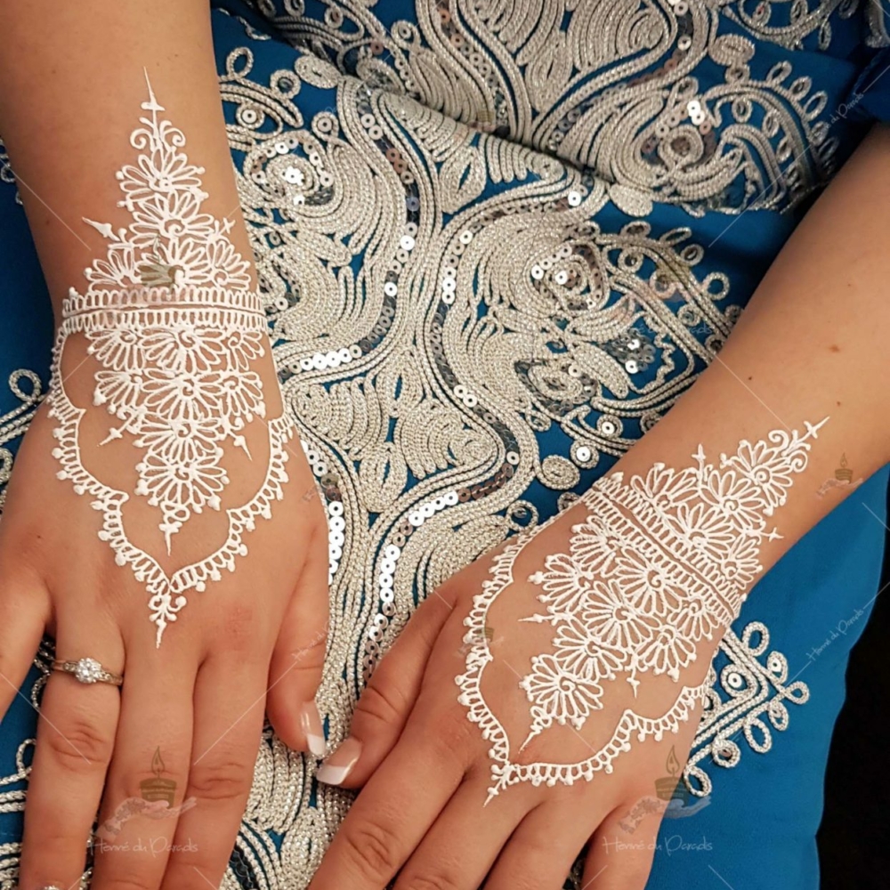 prestation henné du paradis mariage paris naturel henna henne domicile hlel tatouage fiancailles fassi mehendi day pas cher noir blanc rouge ile de france pose 78 yvelines mureaux poissy meulan argenteuil invitee main mariée