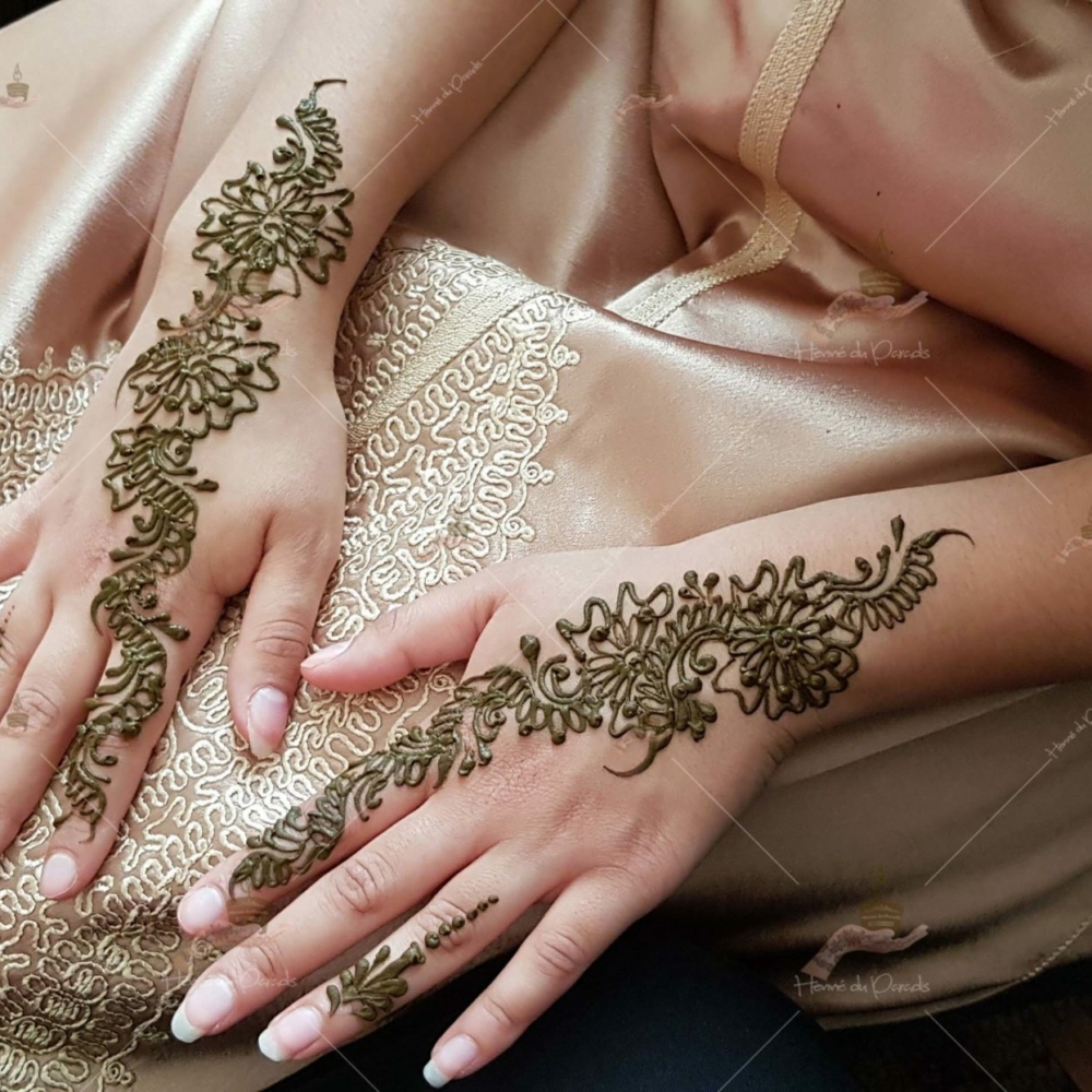 prestation henné du paradis mariage paris naturel henna henne domicile hlel tatouage fiancailles fassi mehendi day pas cher noir blanc rouge ile de france pose 78 yvelines mureaux poissy meulan argenteuil invitee main mariée