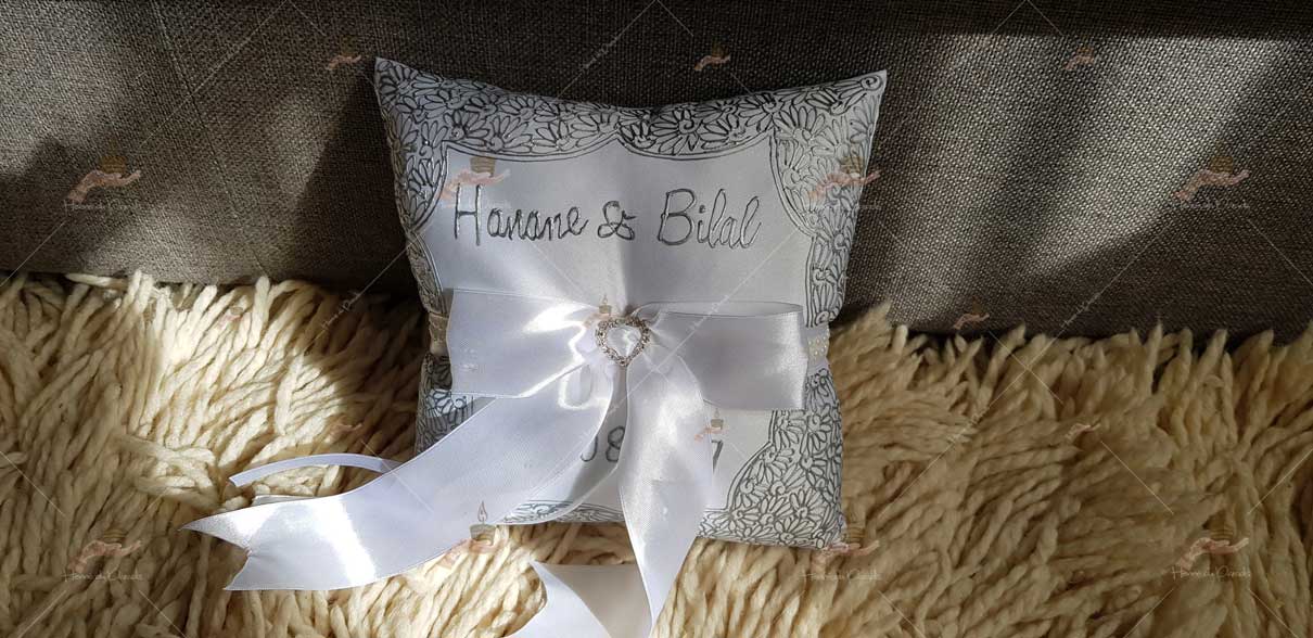 coussin, porte-alliances, personnalisé paris, idf, Ile-de-france, 78, mariage, fiançailles, hlel, personnalisation, cérémonie, artisanale, amour, mariés, henné, henna
