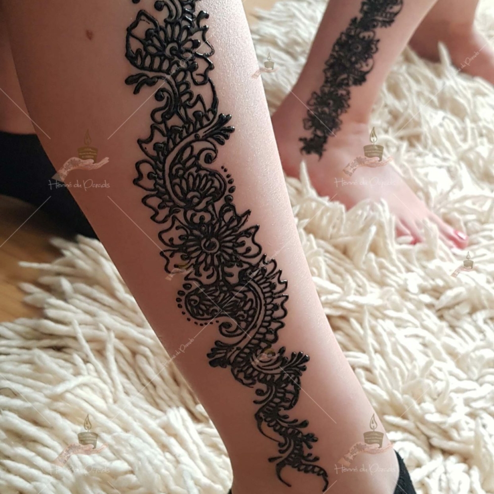 prestation henné du paradis mariage paris naturel henna henne domicile hlel tatouage fiancailles fassi mehendi day pas cher noir blanc rouge ile de france pose 78 yvelines mureaux poissy meulan pieds cheville argenteuil invitee main mariée