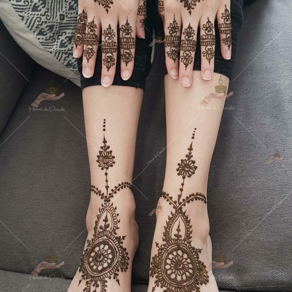 prestation henné du paradis mariage paris naturel henna henne domicile paradis hlel tatouage fiancailles fassi mehendi day pas cher noir blanc rouge ile de france pose 78 yvelines mureaux poissy meulan argenteuil invitee main mariée