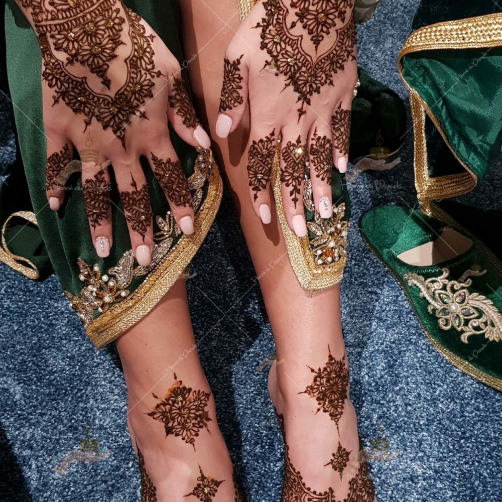 prestation henné du paradis mariage paris naturel henna henne domicile paradis hlel tatouage fiancailles fassi mehendi day pas cher noir blanc rouge ile de france pose 78 yvelines mureaux poissy meulan argenteuil invitee main mariée