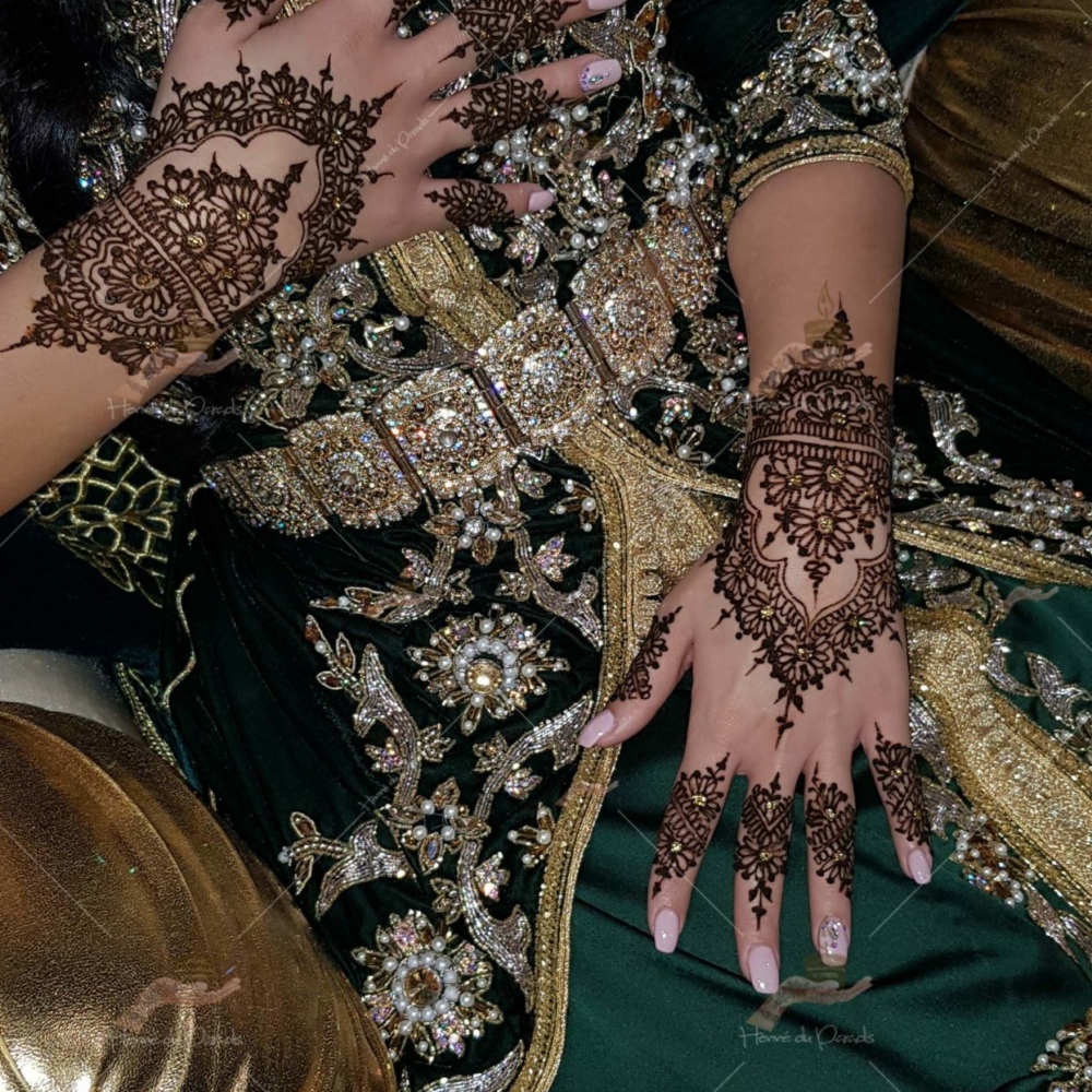 prestation henné du paradis mariage paris naturel henna henne domicile paradis hlel tatouage fiancailles fassi mehendi day pas cher noir blanc rouge ile de france pose 78 yvelines mureaux poissy meulan argenteuil invitee main mariée