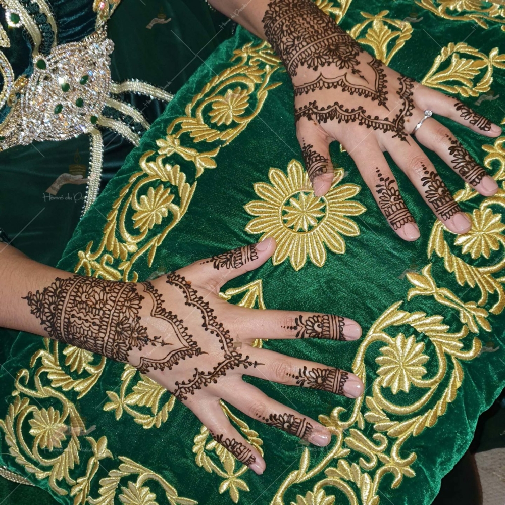 prestation henné du paradis mariage paris naturel henna henne domicile paradis hlel tatouage fiancailles fassi mehendi day pas cher noir blanc rouge ile de france pose 78 yvelines mureaux poissy meulan argenteuil invitee main mariée