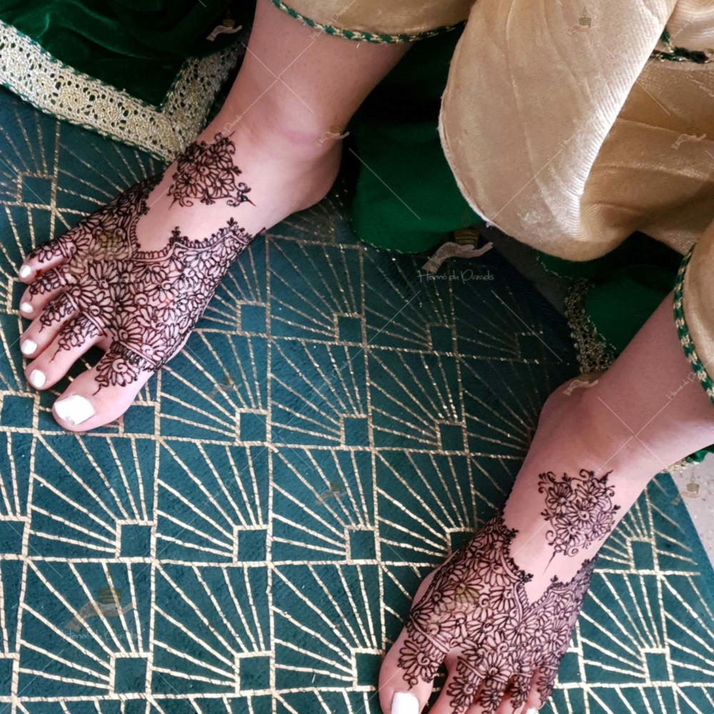 prestation henné du paradis mariage paris naturel henna henne domicile paradis hlel tatouage fiancailles fassi mehendi day pas cher noir blanc rouge ile de france pose 78 yvelines mureaux poissy meulan argenteuil invitee main mariée