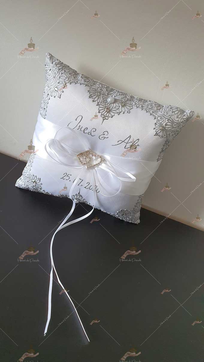 coussin, porte-alliances, personnalisé paris, idf, Ile-de-france, 78, mariage, fiançailles, hlel, personnalisation, cérémonie, artisanale, amour, mariés, henné, henna
