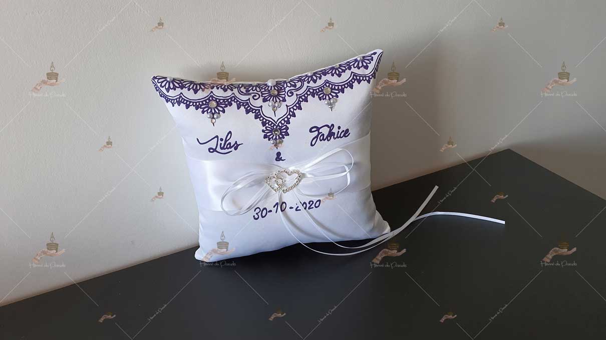 coussin, porte-alliances, personnalisé paris, idf, Ile-de-france, 78, mariage, fiançailles, hlel, personnalisation, cérémonie, artisanale, amour, mariés, henné, henna