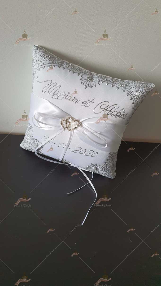 coussin, porte-alliances, personnalisé paris, idf, Ile-de-france, 78, mariage, fiançailles, hlel, personnalisation, cérémonie, artisanale, amour, mariés, henné, henna