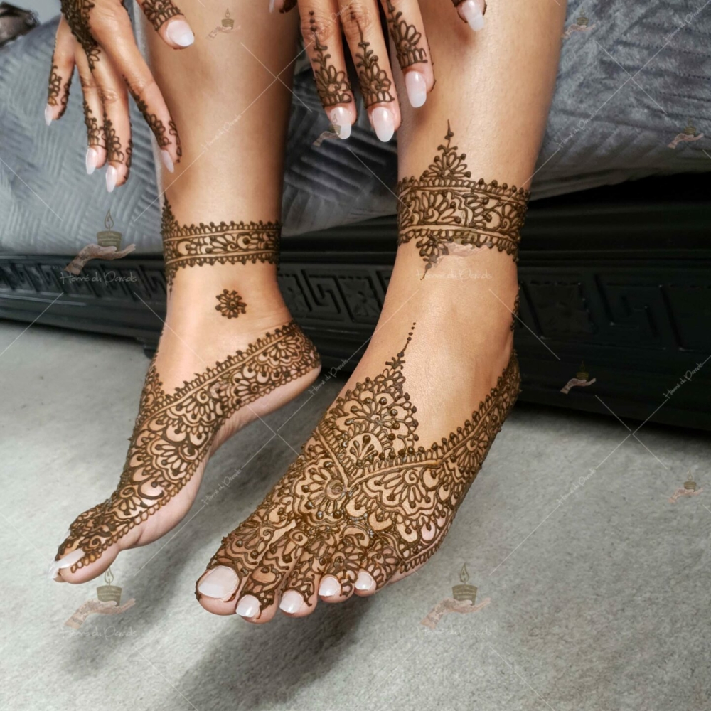 prestation henné du paradis mariage paris naturel henna henne domicile paradis hlel tatouage fiancailles fassi mehendi day pas cher noir blanc rouge ile de france pose 78 yvelines mureaux poissy meulan argenteuil invitee main mariée