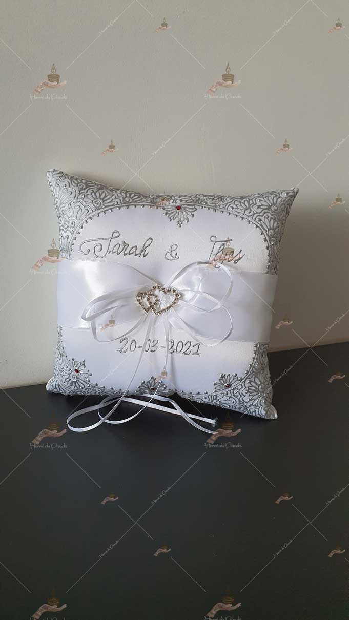 coussin, porte-alliances, personnalisé paris, idf, Ile-de-france, 78, mariage, fiançailles, hlel, personnalisation, cérémonie, artisanale, amour, mariés, henné, henna