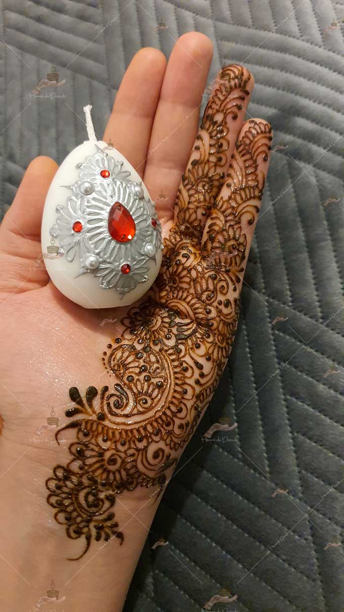 prestation henné du paradis mariage paris naturel henna henne domicile hlel tatouage fiancailles fassi mehendi day pas cher noir blanc rouge ile de france pose 78 yvelines mureaux poissy meulan argenteuil invitee main mariée